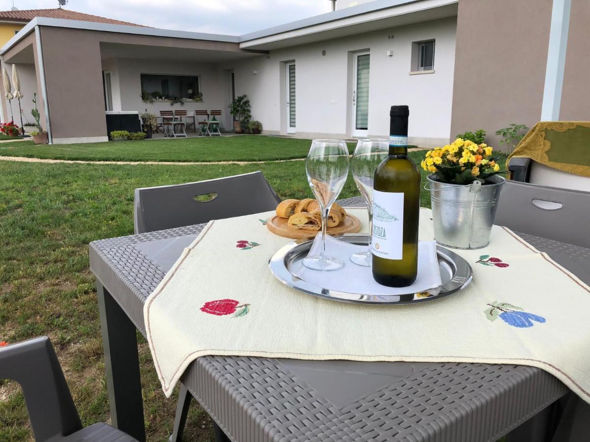 ホテル I Broletti Del Garda Pacengo Di Lazise エクステリア 写真