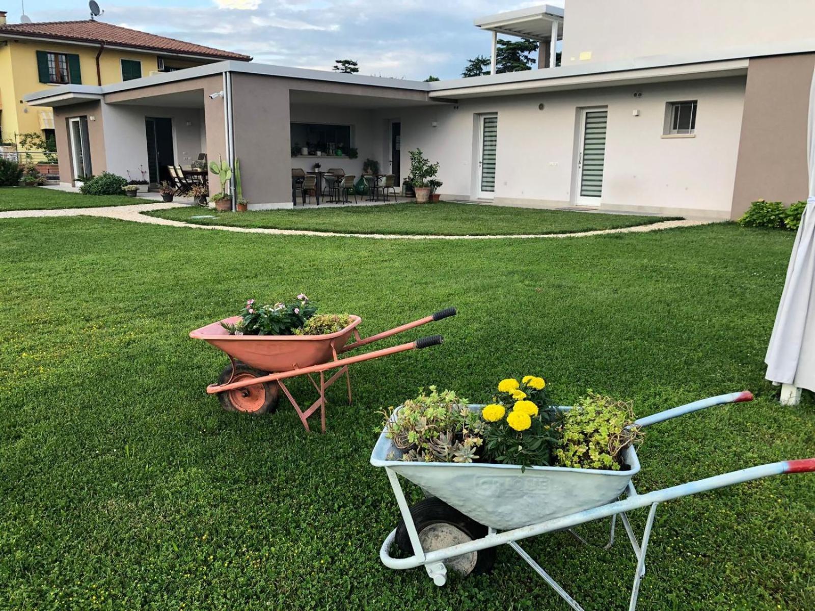 ホテル I Broletti Del Garda Pacengo Di Lazise エクステリア 写真